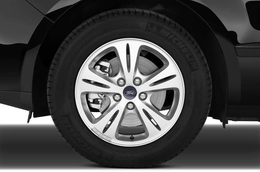 Ford Galaxy (Baujahr 2010) Trend 5 Türen Reifen und Felge