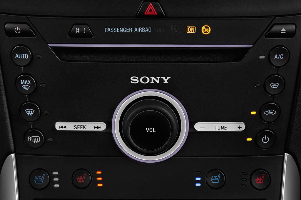 Ford Galaxy (Baujahr 2016) Titanium 5 Türen Radio und Infotainmentsystem