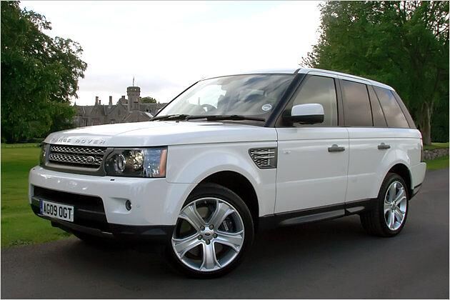 Die Land-Rover-Modelle fallen durch ihr eigenständiges klares Design auf