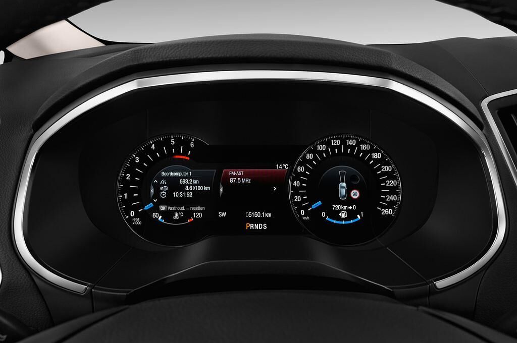 Ford Galaxy (Baujahr 2016) Titanium 5 Türen Tacho und Fahrerinstrumente