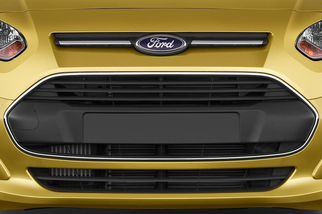 Ford Tourneo Connect (Baujahr 2015) Titanium 5 Türen Kühlergrill und Scheinwerfer