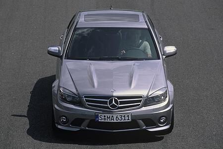 Mercedes C63 AMG - Durchtrainierte Mittelklasse