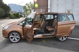 Ford B-Max - Mach weit die Tür