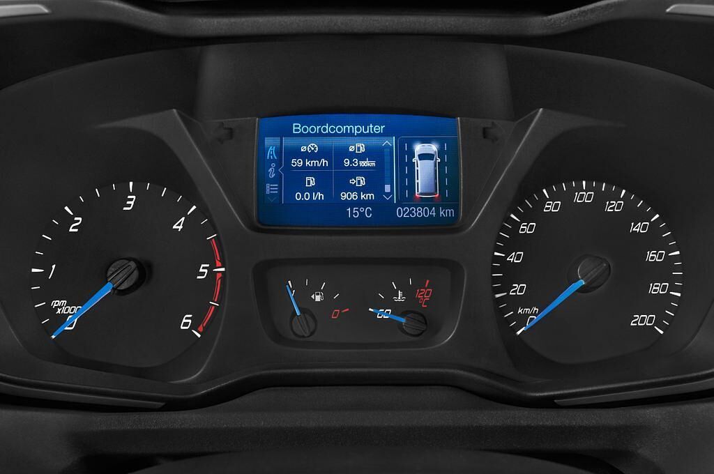 Ford Tourneo Custom (Baujahr 2015) Titanium 5 Türen Tacho und Fahrerinstrumente