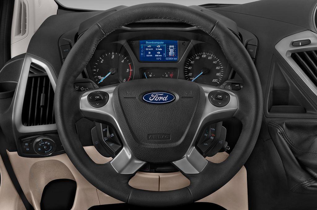 Ford Tourneo Custom (Baujahr 2015) Titanium 5 Türen Lenkrad