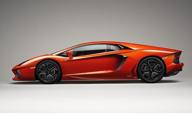 Viel leichtes Karbon und 700 PS machen aus dem Aventador einen wahren Supersportwagen