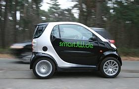 Smart Dragster - Die Porsche-Killer-Kugel