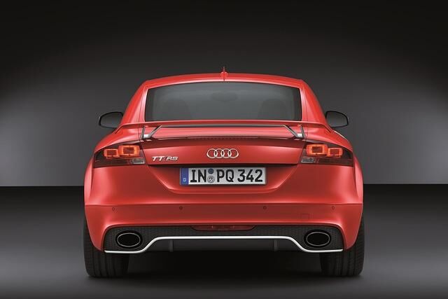 Zu den Wettbewerbern gehören Porsche Boxster und BMW Z4