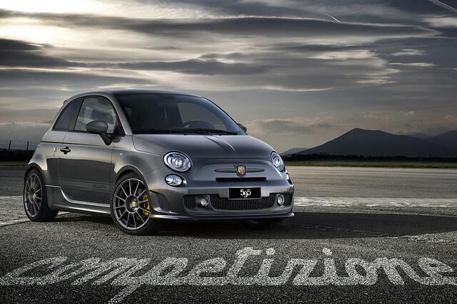 Abarth auf dem Genfer Salon - Für die Rennstrecke gedacht