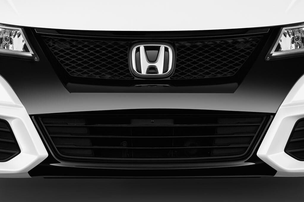 Honda Civic (Baujahr 2015) Comfort 5 Türen Kühlergrill und Scheinwerfer