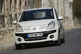 Nissan Pixo Sondermodell - Mehr Extras