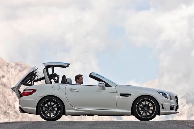 Auch die AMG-Version hat ein Stahl-Klappdach