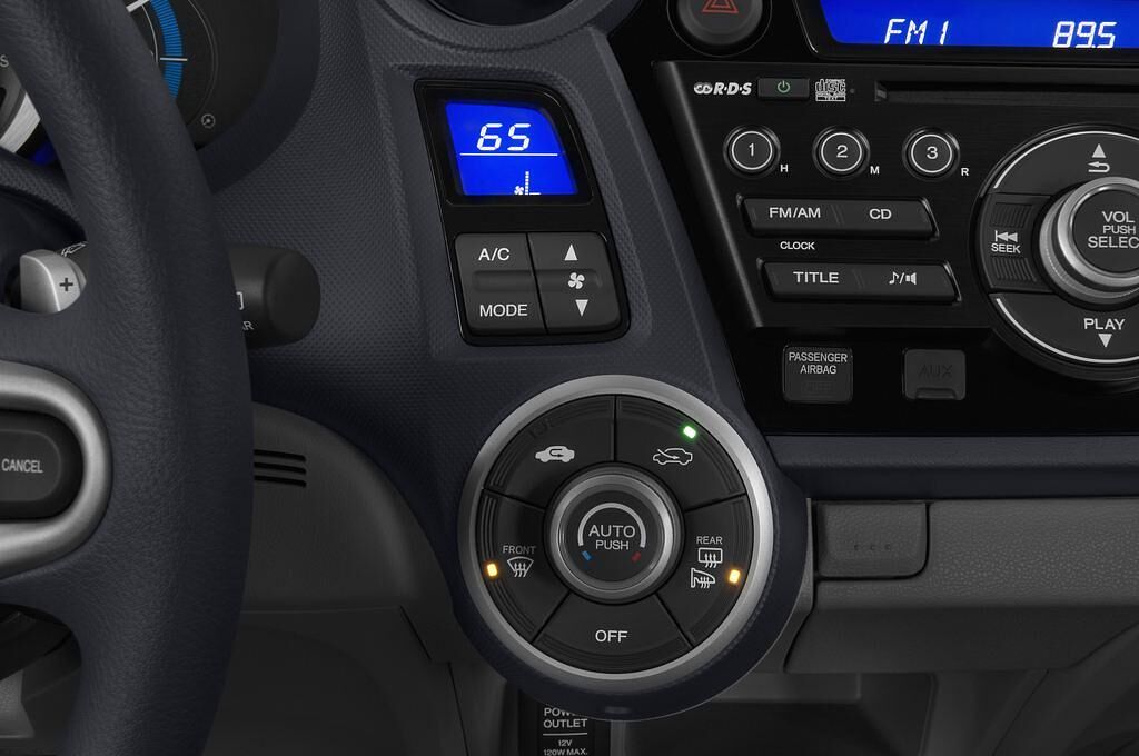 Honda Insight (Baujahr 2011) Comfort 5 Türen Temperatur und Klimaanlage