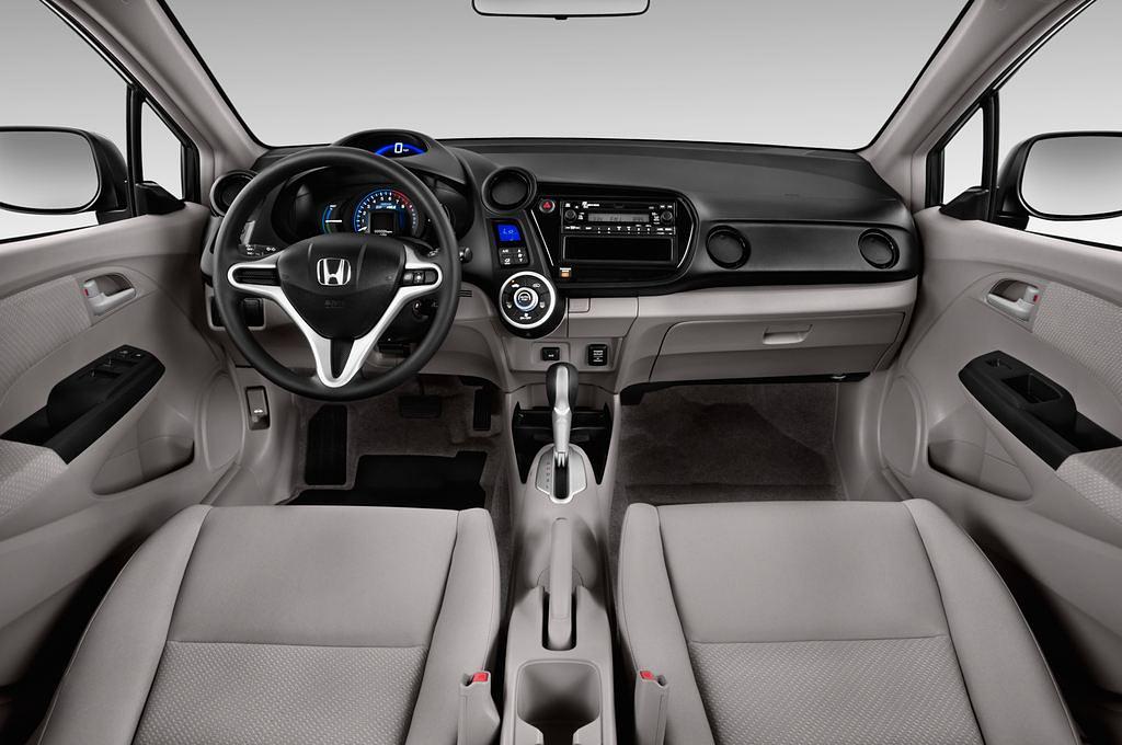 Honda Insight (Baujahr 2012) S 5 Türen Cockpit und Innenraum