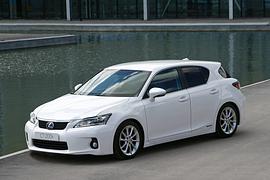 Lexus CT 200h - Verfeinert ins neue Modelljahr