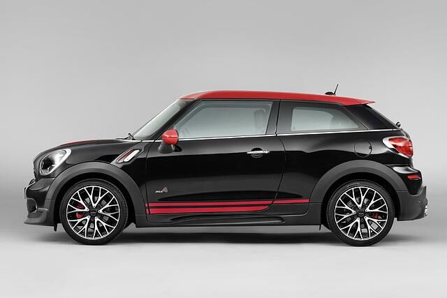  Erstmals präsentiert wird das achte Modell des Paceman und die siebte Variante des JCW auf der Detroit Motor Show (14. bis 27. 
