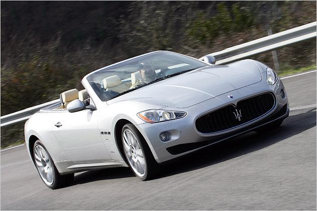 Im offenen Zustand ist das GranCabrio bis zu 274 km/h schnell