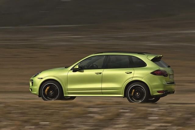 Der GTS kostet ab 90.774 Euro