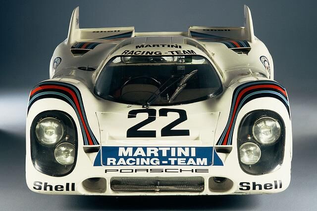 Schon in den 1970er waren Porsche-Rennfahrzeug im Martini-Look