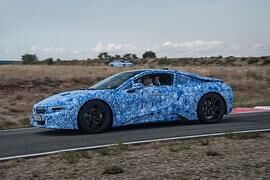 BMW i8 - Leichte Trennscheibe