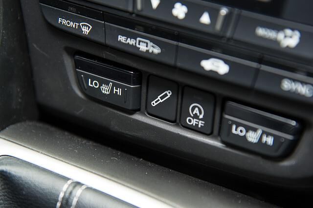 Erstmals ist ein adaptives Fahrwerk zu haben