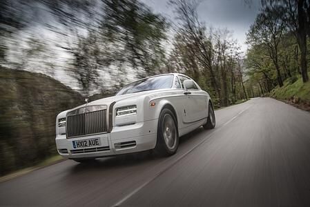 Rolls-Royce Phantom - Gleiten statt hetzen (Kurzfassung)