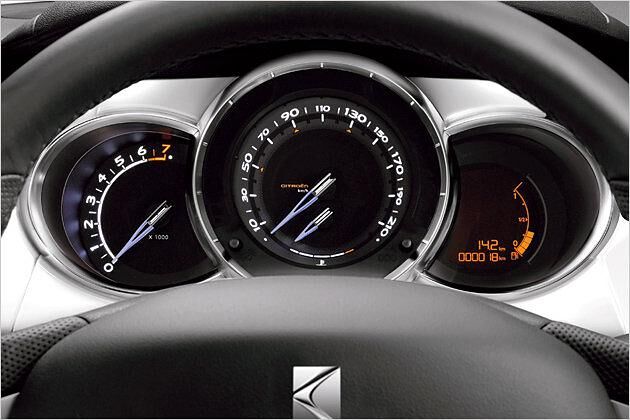 In den Tacho ist das Kühler-Thermometer integriert