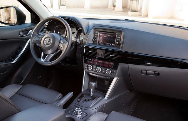 Der Inennraum wirkt aufgeräumt