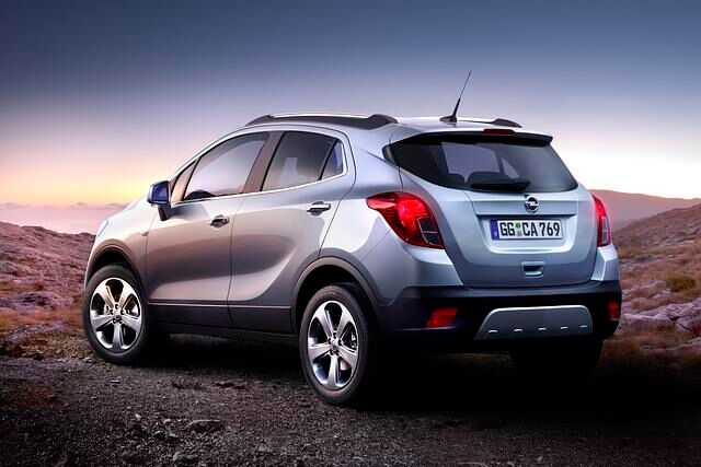 Die Plattform steuert der Kleinwagen Corsa bei