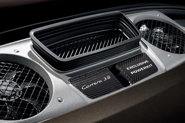 Ab sofort leistet der 3,8-Liter-Sechszylinder-Boxermotor  dank einer Leistungssteigerung von Porsche Exclusive 316 kW/430 PS