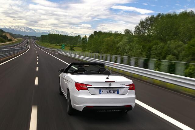 Der Viersitzer kostet 36.900 Euro