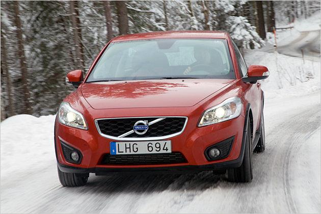 Die C30-Preise beginnen bei 19.900 Euro für den 1,6-Liter-Benziner mit 100 PS