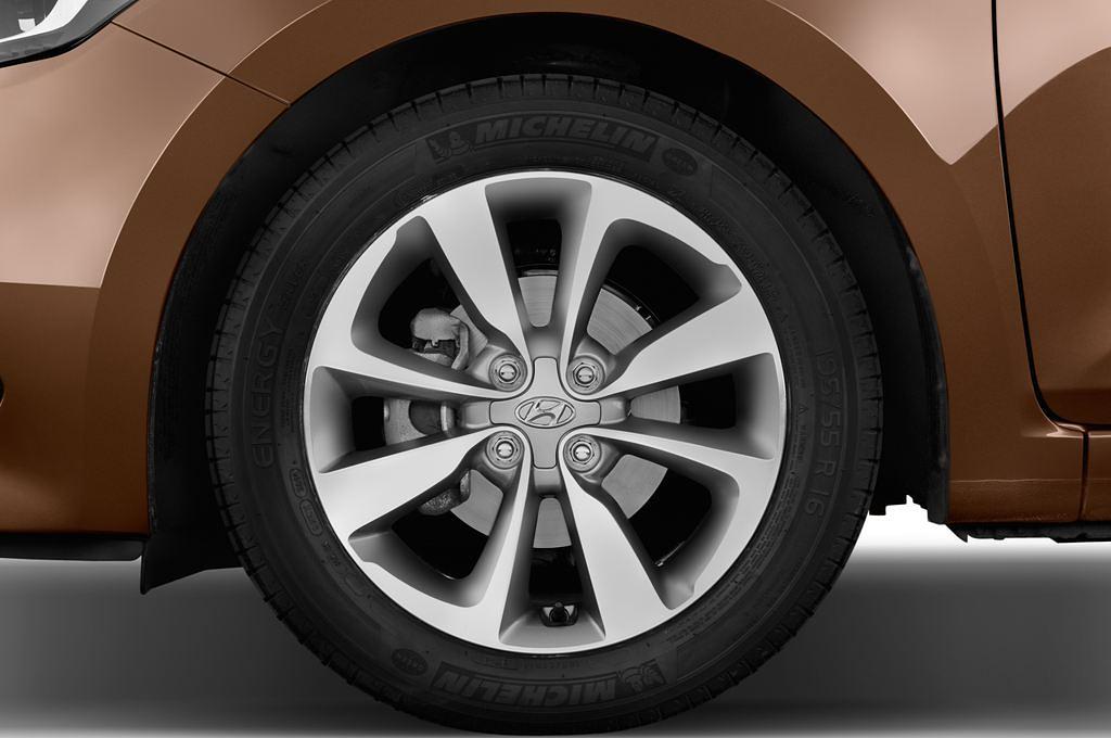 Hyundai I20 (Baujahr 2015) Style 5 Türen Reifen und Felge