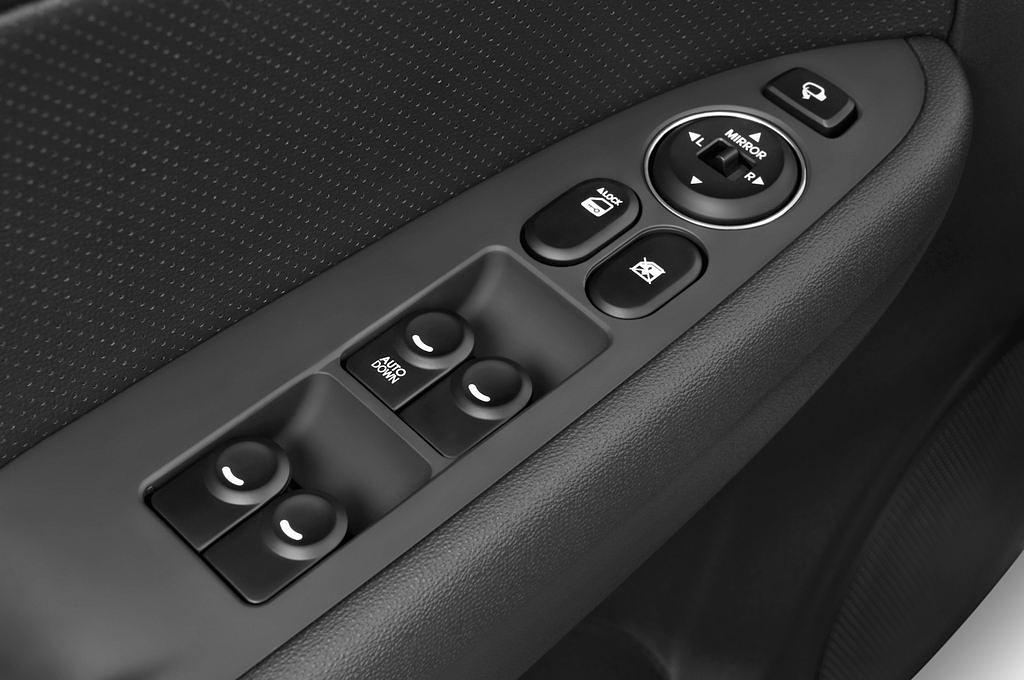 Hyundai I30 (Baujahr 2011) Style 5 Türen Bedienungselemente Tür