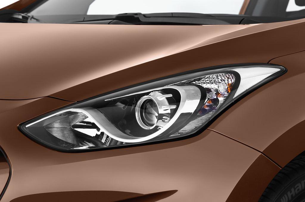Hyundai I30 (Baujahr 2012) Style 5 Türen Scheinwerfer
