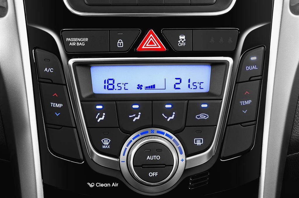 Hyundai I30 (Baujahr 2012) Style 5 Türen Temperatur und Klimaanlage