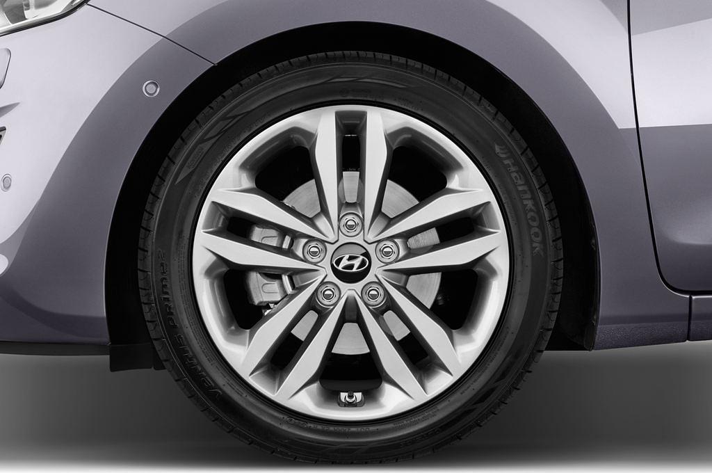 Hyundai I30 (Baujahr 2015) Premium 5 Türen Reifen und Felge