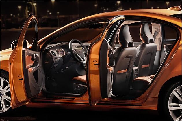 "Die hinteren Türen sind bei genauem Hinsehen so etwas wie eine angenehme Überraschung", sagt Volvo-Designchef Peter Horbury