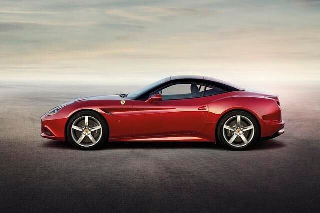 Der California ist der einzige Ferrari mit Stahl-Klappdach
