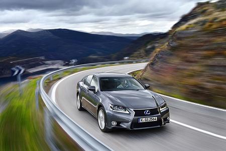 Lexus GS 300h - Kleiner Hybrid für rund 45.000 Euro