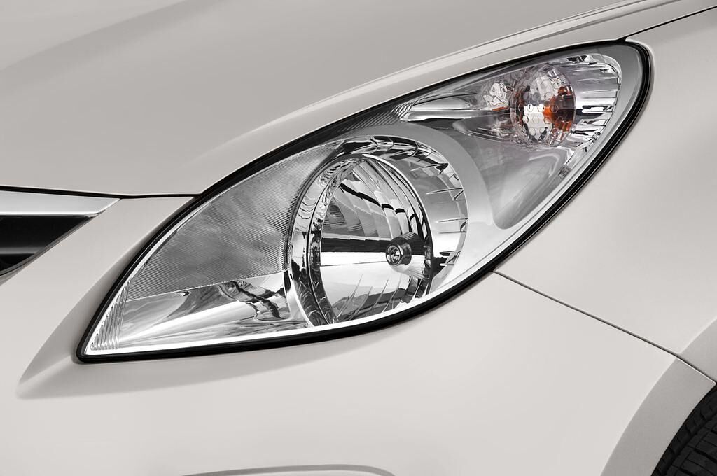 Hyundai I20 (Baujahr 2010) Classic 5 Türen Scheinwerfer