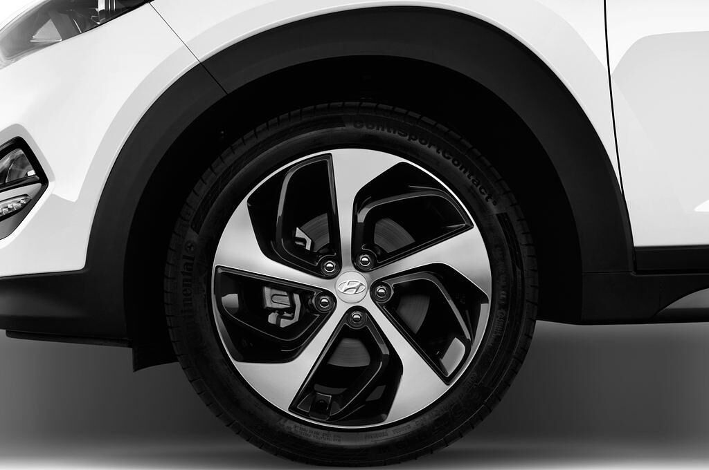 Hyundai Tucson (Baujahr 2015) Premium 5 Türen Reifen und Felge