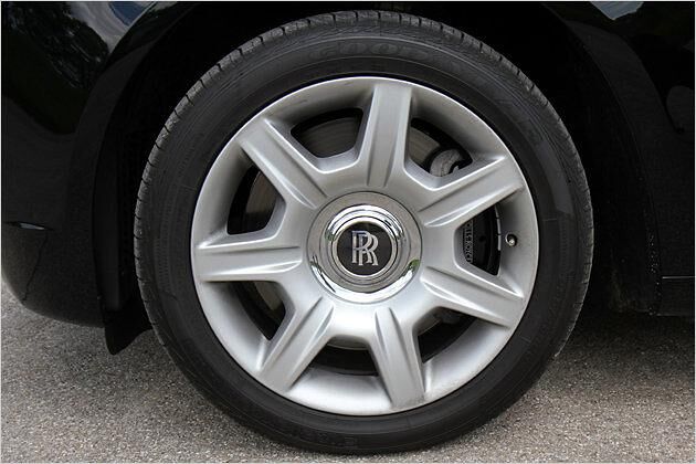 Das "RR" in der Radnabe steht immer aufrecht