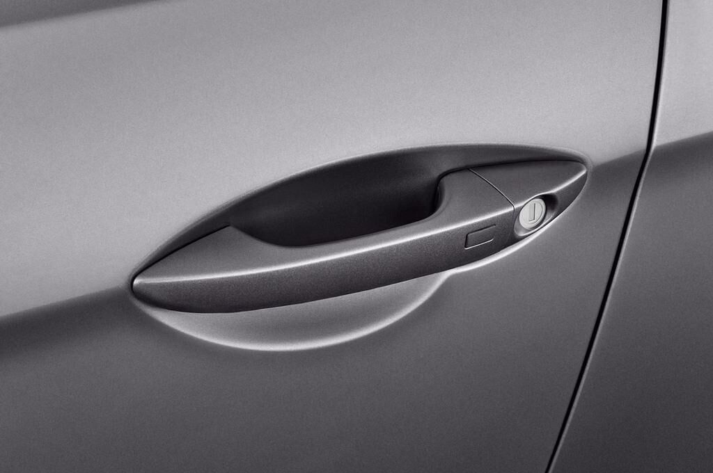 Hyundai Veloster (Baujahr 2015) Premium 3 Türen Türgriff