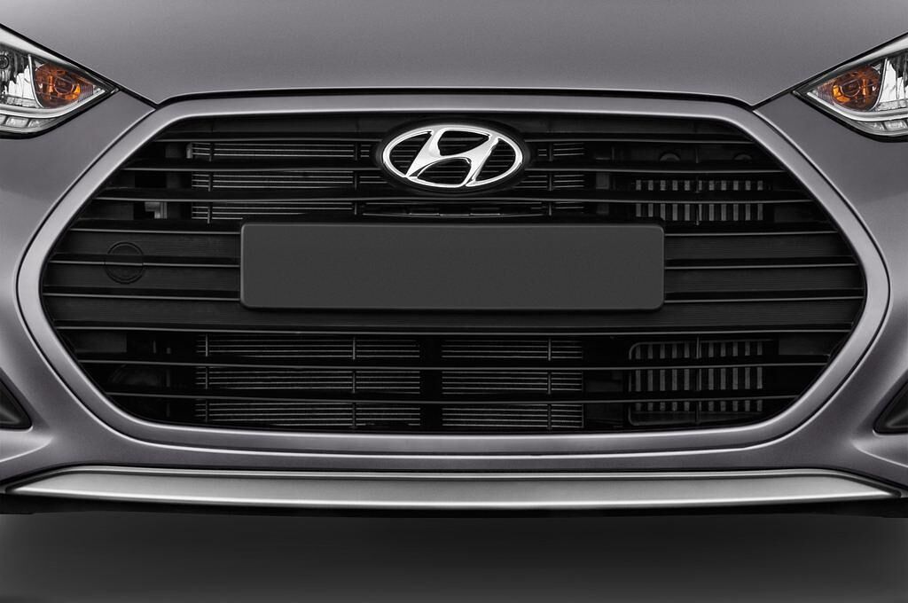 Hyundai Veloster (Baujahr 2015) Premium 3 Türen Kühlergrill und Scheinwerfer