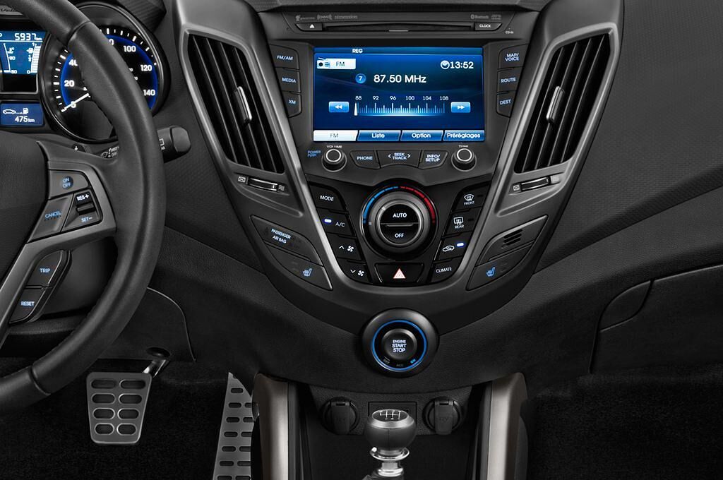 Hyundai Veloster (Baujahr 2015) Premium 3 Türen Mittelkonsole