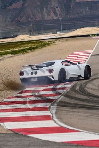 Denn sobald der GT einmal in Fahrt kommt, ist nichts mehr wie es war