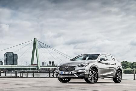 Infiniti QX30 - Jetzt auch als Benziner Infiniti QX30 - Jetzt auch als Benziner