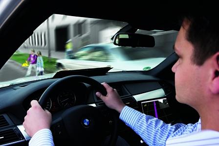 BMW Fußgängererkennung mit Notbremsung