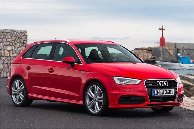 Aktuelles Audi-Gesicht: Scheinwerfer mit Knick und ein Kühlergrill mit oben angeschrägten Ecken